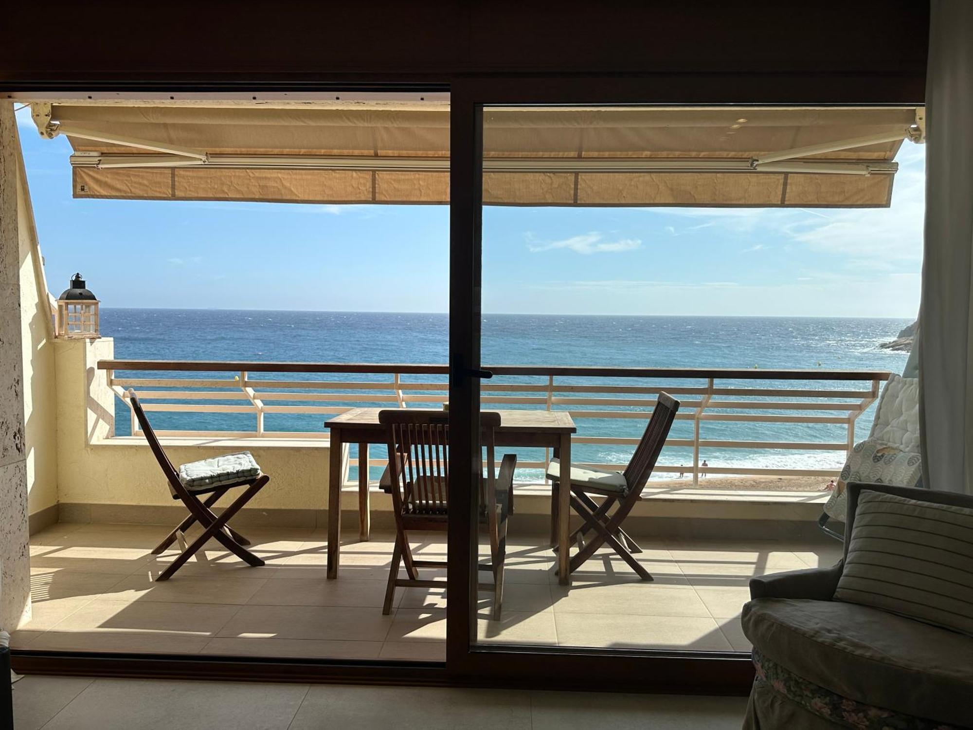 Lets Holidays Tropicana Sea Views 4 توسا ذي مار المظهر الخارجي الصورة